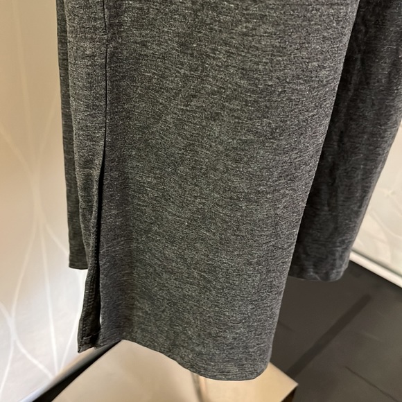 Woman’s Top + Wind leg Pens Set🌺 - Picture 7 of 13